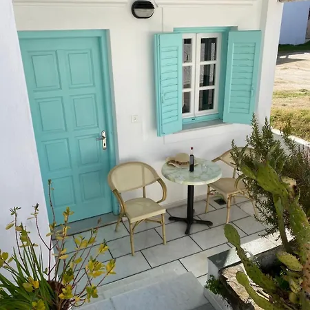 Flora Apartments & Studios Agia Anna  Exterior photo