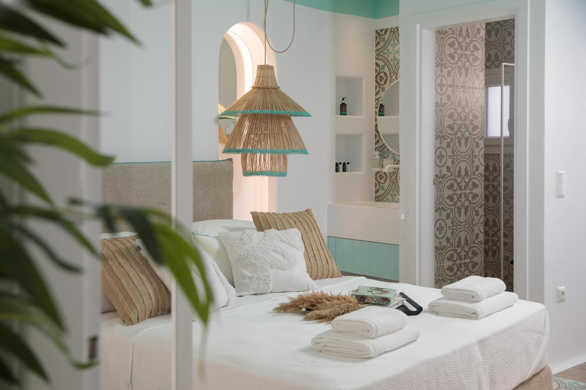 Flora & Apartment Agia Anna (Naxos)